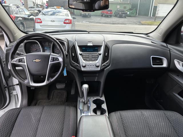 2015 Chevrolet Equinox LS photo 11