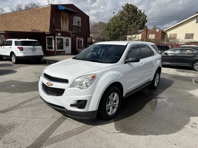 2015 Chevrolet Equinox LS photo 2