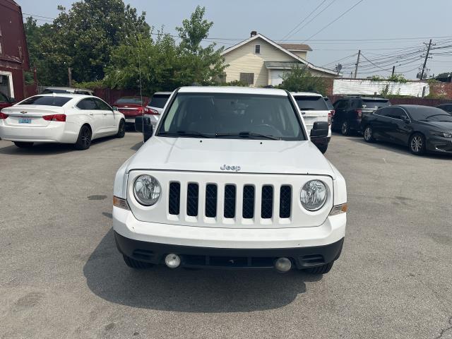 2015 Jeep Patriot Latitude photo 2