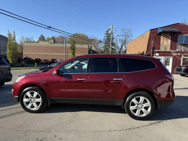 2016 Chevrolet Traverse 1LT photo 5