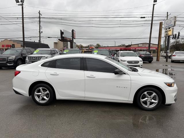 2016 Chevrolet Malibu 1FL photo 3