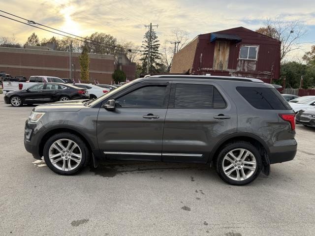 2016 Ford Explorer XLT photo 5