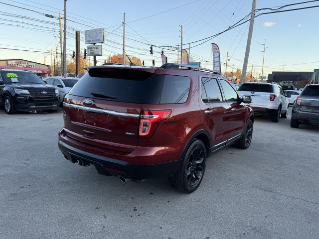 2014 Ford Explorer XLT photo 4